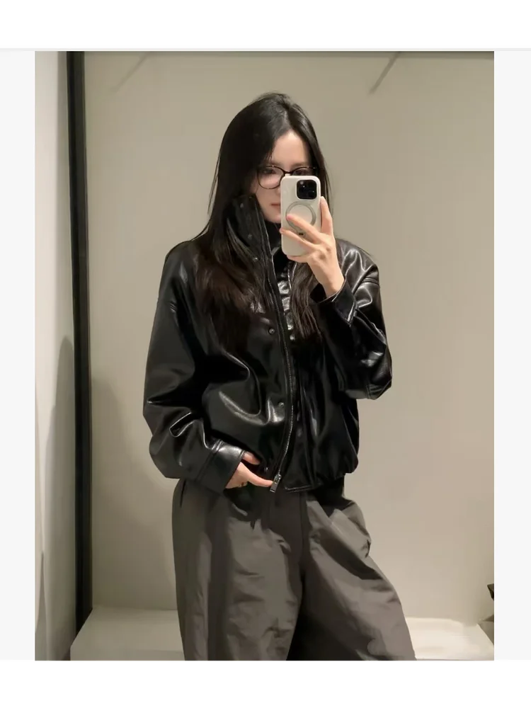 Winter 2025 Neuerscheinung Damen Hochkragen Lange Ärmel Kunstleder-Jacke Lässiger Oversize-Schnitt Reißverschluss Farbiger Mantel