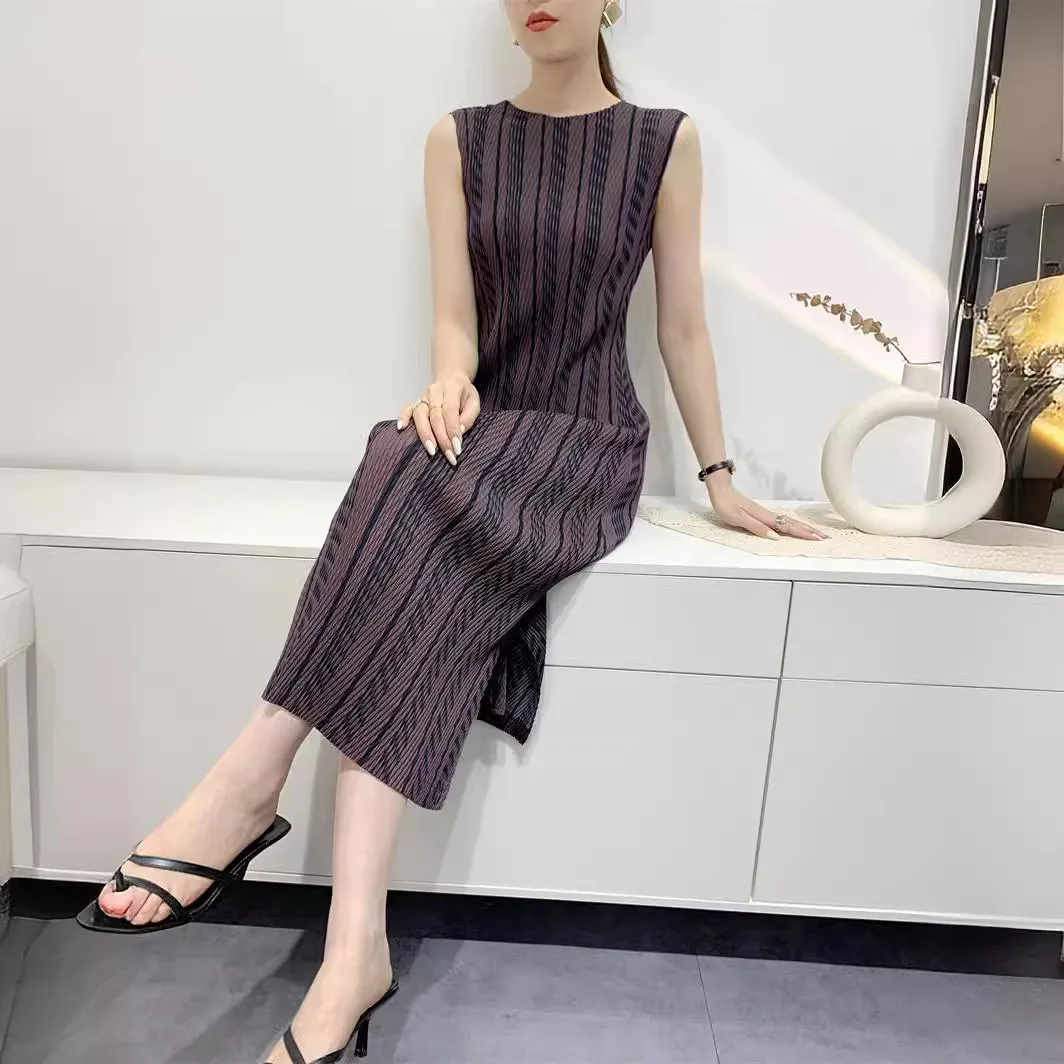 

Miyake Original 2024 Summer Fish Scale Pleated Print Dress Women's Mid-Length Vest Dress Split Comfortable Casual Skinny Premium