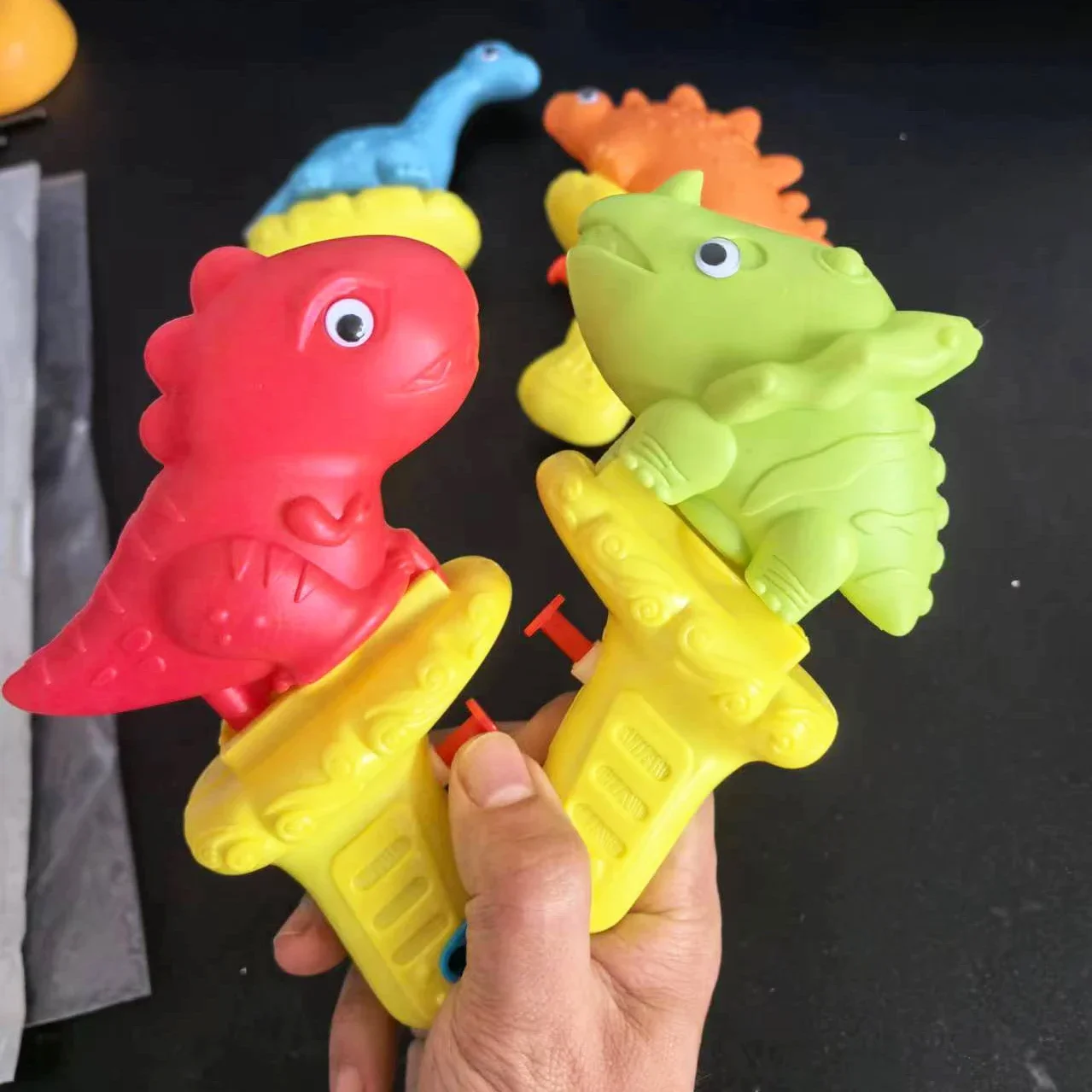 Cartoon Waterpistool cadeau Kinderen Speelgoed Dinosaurus Waterspuitpistool Zomer Buiten Strand Zwembad Water Schieten Speelgoed voor kinderen