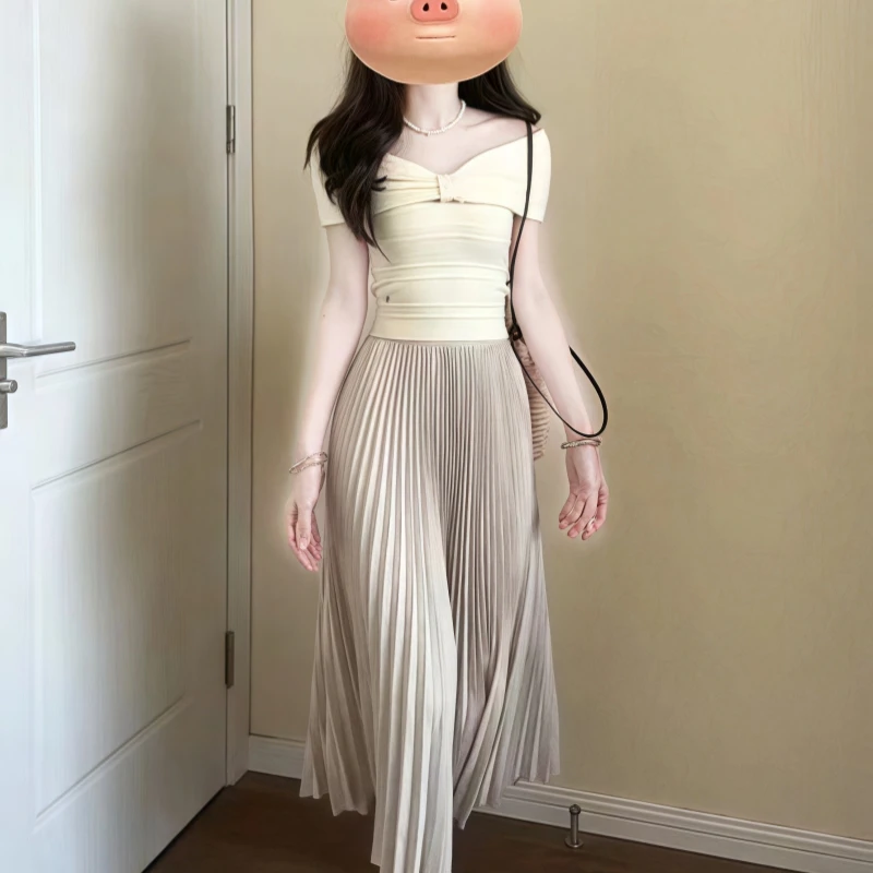 

New French High End Summer Two Piece Sets Women Fashion Slash Neck Short Sleeve Knitted Top + A-line Pleated Skirt Elegant Suit