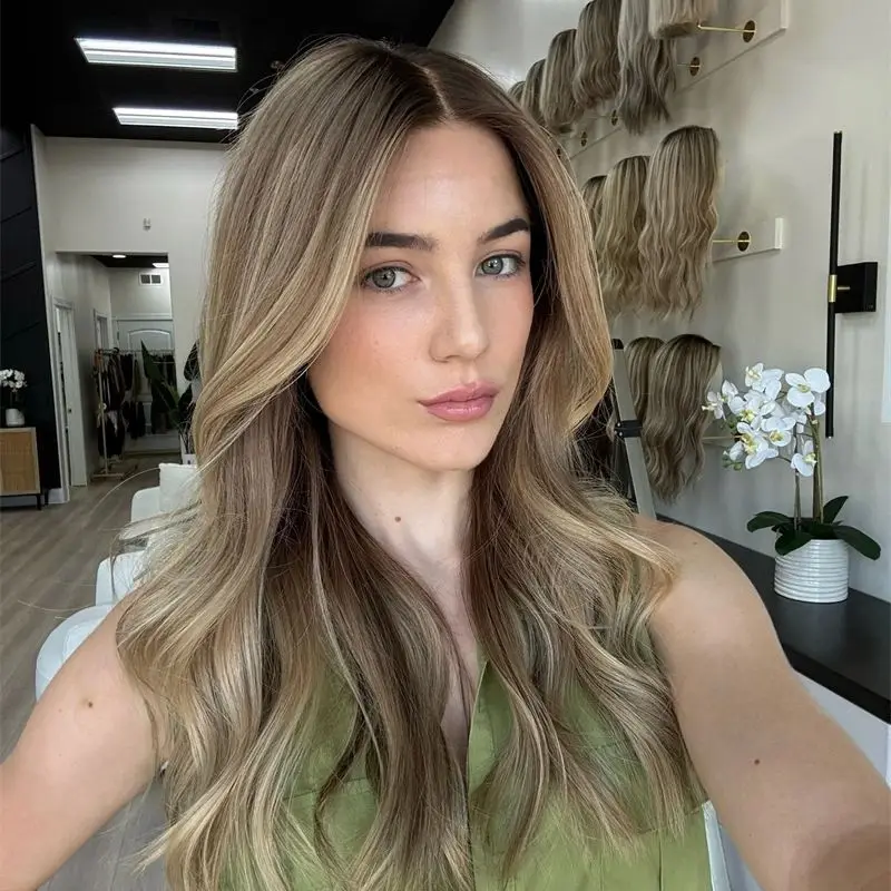 

Ombre Blonde с коричневыми полосами Цветные синтетические смешанные парики из человеческих волос для женщин Термостойкое волокно Волосы Высококачественные парики 26 дюймов