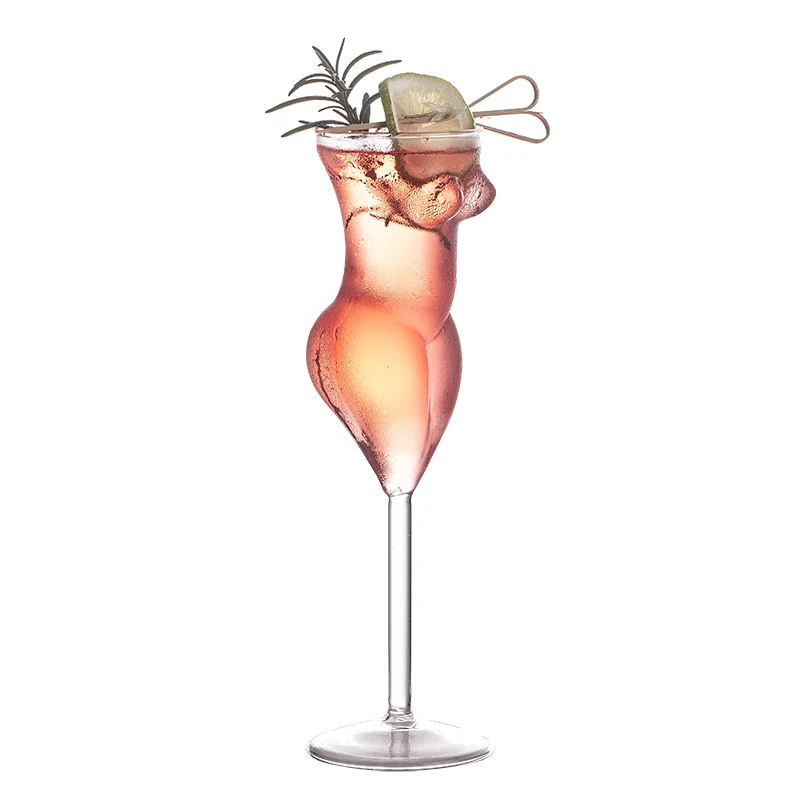 

High quality whiskey glasses, creative glass, couple's glasses, fashionable champagne glasses, cocktails, grand atmosphere