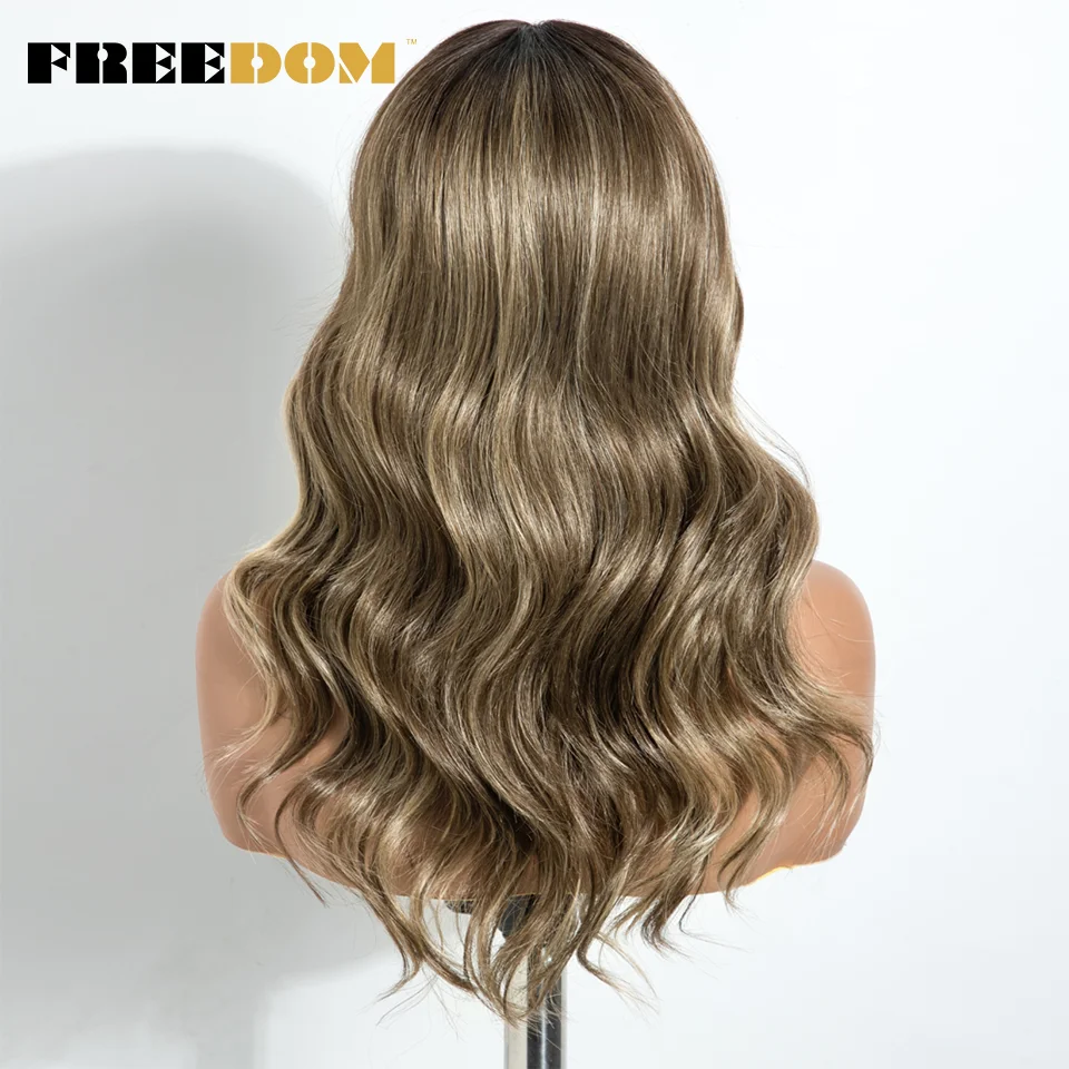 FREEDOM Synthetische Lace-Front-Perücken für Frauen, 18 Zoll, Ombre Braun-Braunblond, gewellte Perücke mit Pony, Highlight-Perücke für den täglichen Gebrauch – Detail 7