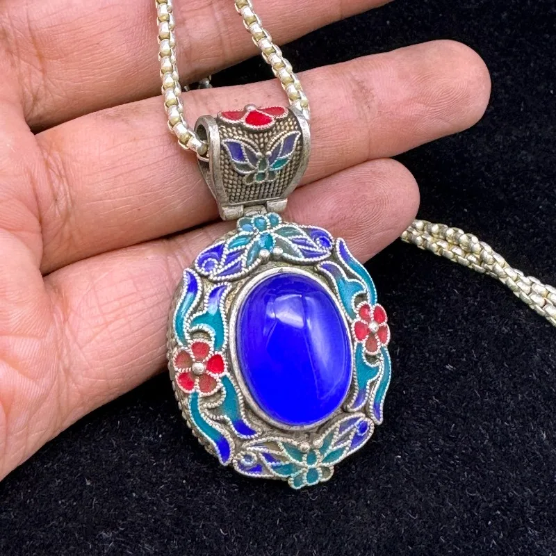 Handcrafted Nepalese Palace‑Style Pendant Tibetan‑Silver Alloy Cloisonne Enamel‑Fired, Inlaid Simulated Sapphire Retro Ethnic