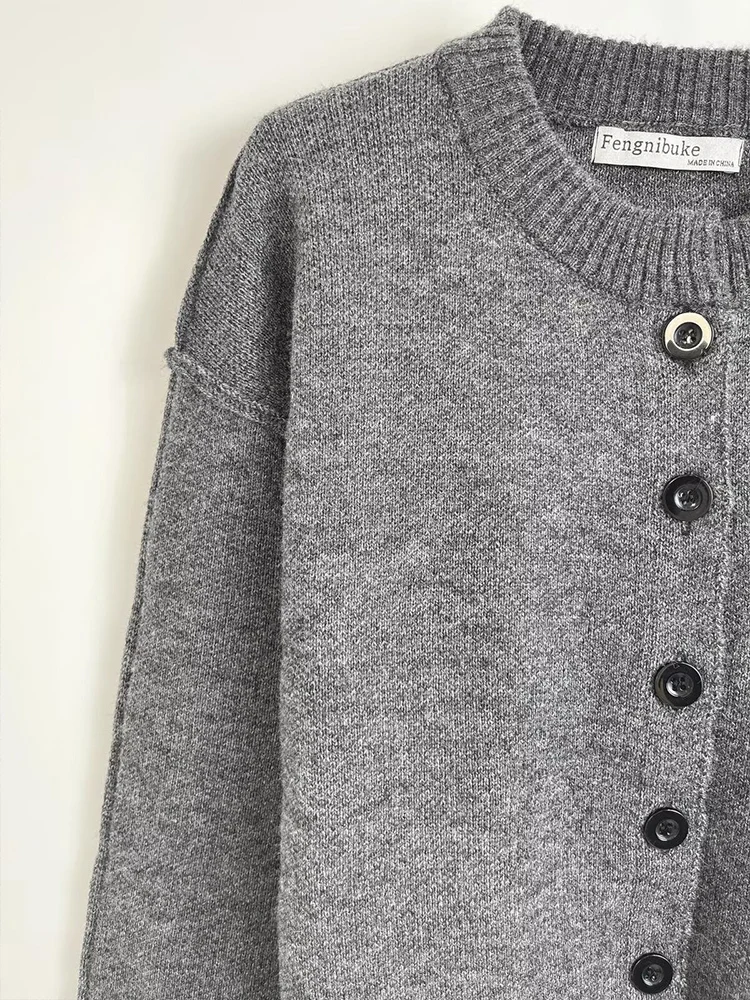 Europejski i amerykański styl, nowości na jesień 2025, odzież damska, uniwersalna, patchworkowa, dzianinowa kurtka z długim rękawem, codzienna.