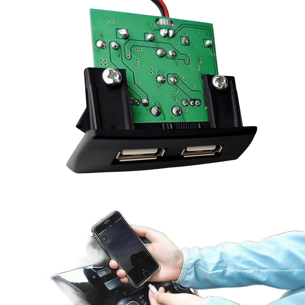 For Mercedes-Benz Vito 2016-2020 Vito Charger Car Charging Interface Car Charging Solution 2.4A Current Made Of ABS Material