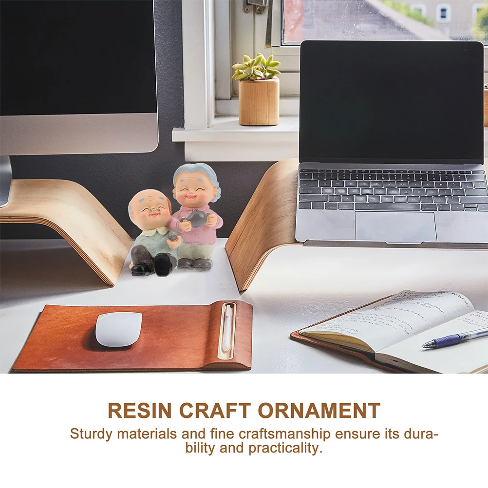 

2 Pcs Cake Decoration Figurine Elderly Statue Miniature Resin for Gr parents Birthday Home Garden Shelf Table