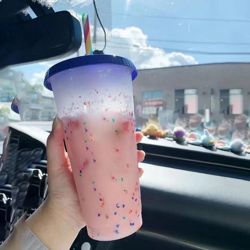 Reusable Blank Plain Plastic Cup With Color Changing Confetti Blue Cold Drink Milk Tea Juice Cup  Plastic Tumbler With Straw Lid