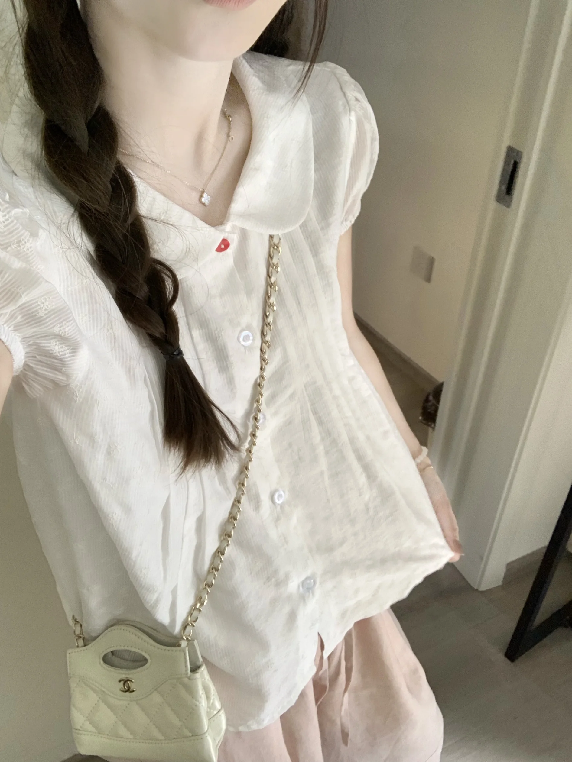 

Женская повседневная летняя блузка Yoursjin с цветочным принтом, шелковая, с пышными рукавами-фонариками и воротником-куклой, белая