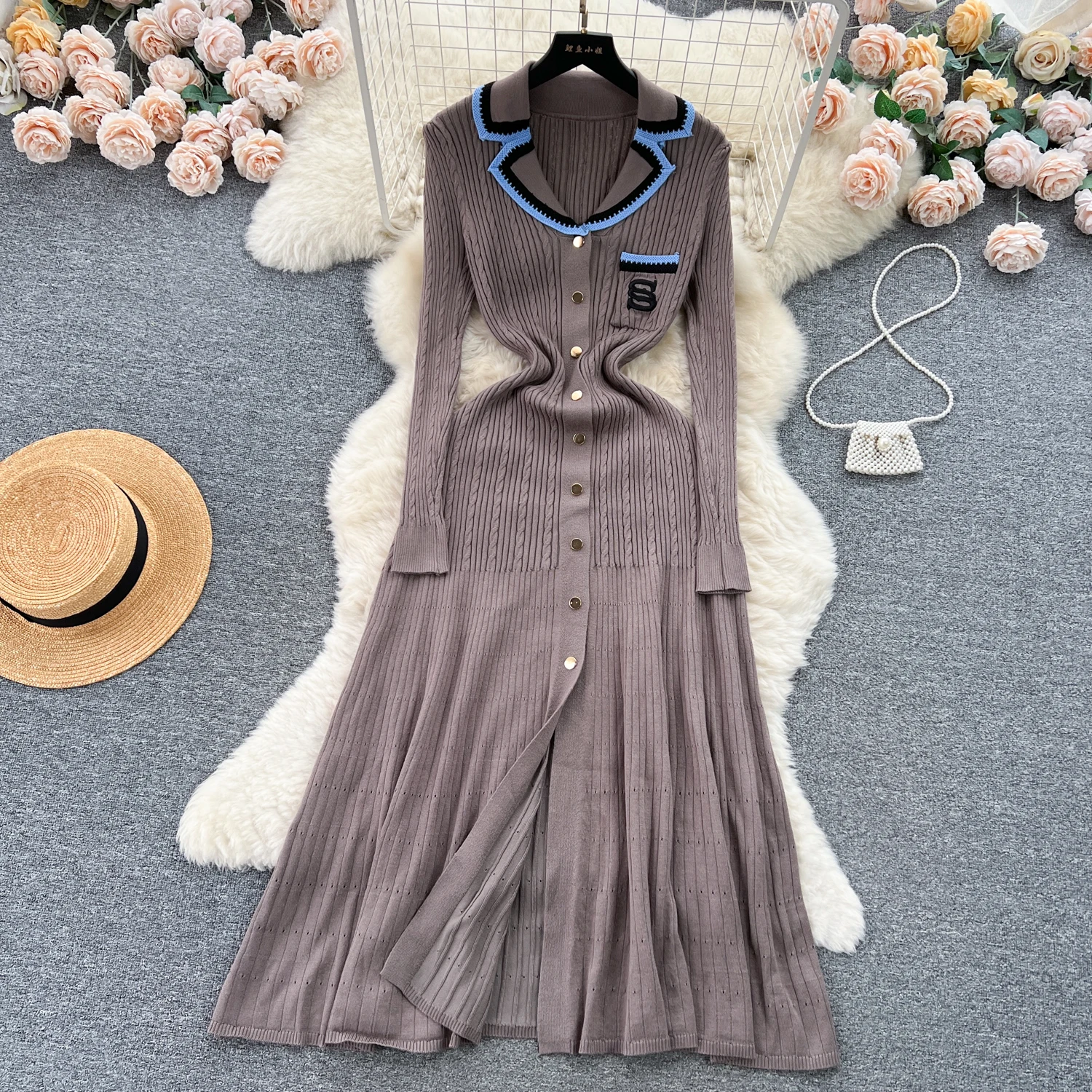 Autumn Winter Knitted Sweater Dress for Women's Temperament Concealed Waist Contrast Sweater Dresses Embroidered Sweater Long