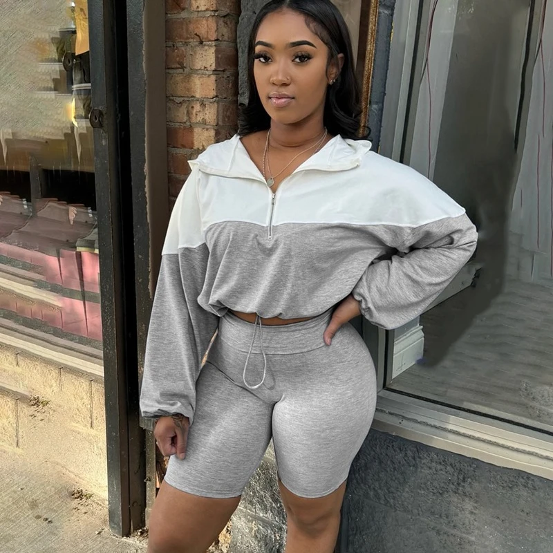 

Женский спортивный костюм в стиле пэчворк, разноцветный комплект из 2 предметов, свитшот с длинным рукавом и капюшоном на шнуровке, укороченный топ и обтягивающие шорты, Повседневная Уличная одежда