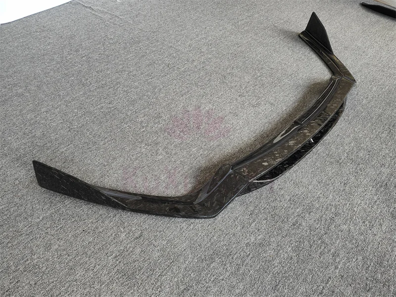 Forged Carbon Fiber DMC Style Front Bumper Edge for Ferrari F12 Berrinetta Body Kit Side Skirts Rear Diffuser Rear Spoiler
