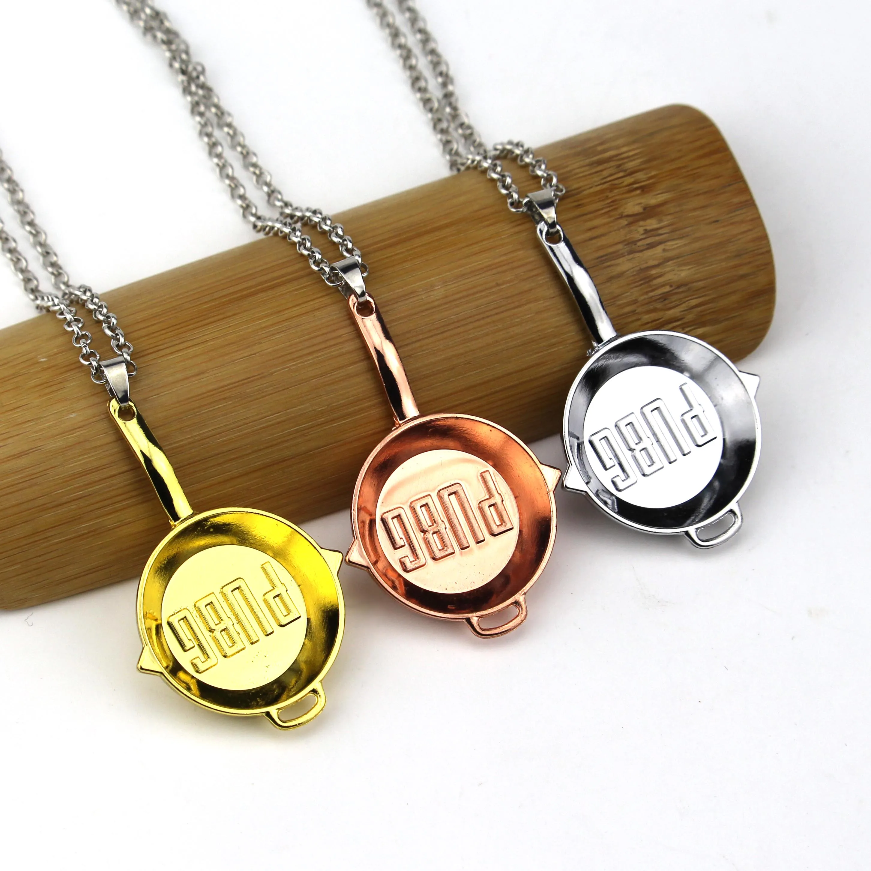 لعبة PUBG Playerunknown's Battlegrounds قناع تنكري سلسلة مفاتيح قلادة المقالي نموذج مفتاح سلسلة قلادة قلادة #4