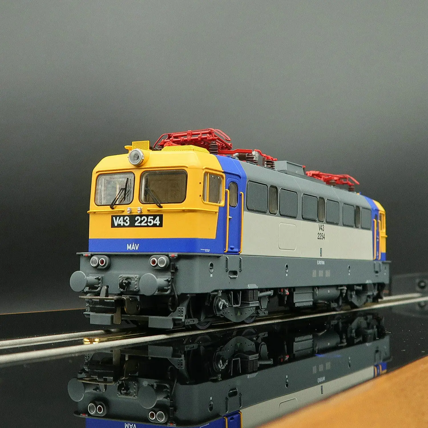 PIKO HO Type 1/87 Train Model V43 Electric Locomotive 51445 Digital Sound Effects Collectible Ornament Toy Train Boy Toy Gift