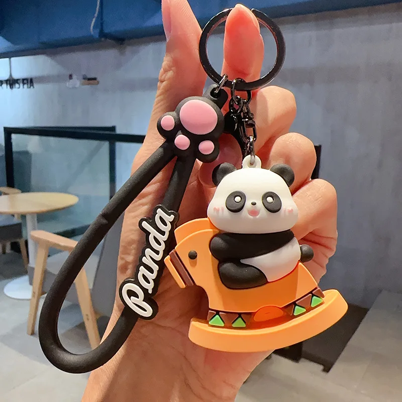 LLavero de Panda de caballo de madera de dibujos animados para niñas, colgante de muñeca de Panda creativo lindo, decoración de mochila, encanto, regalo de cumpleaños