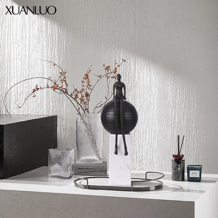 Tree-shaped figurine Creative home décor ornament Crafted decorative piece Living room or study accessory