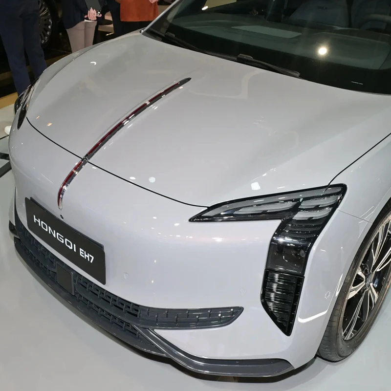 Para Hongqi E-H7 modificación de luz de serpentina de rejilla media LED cubierta de máquina estándar luminosa decoración luz de bandera