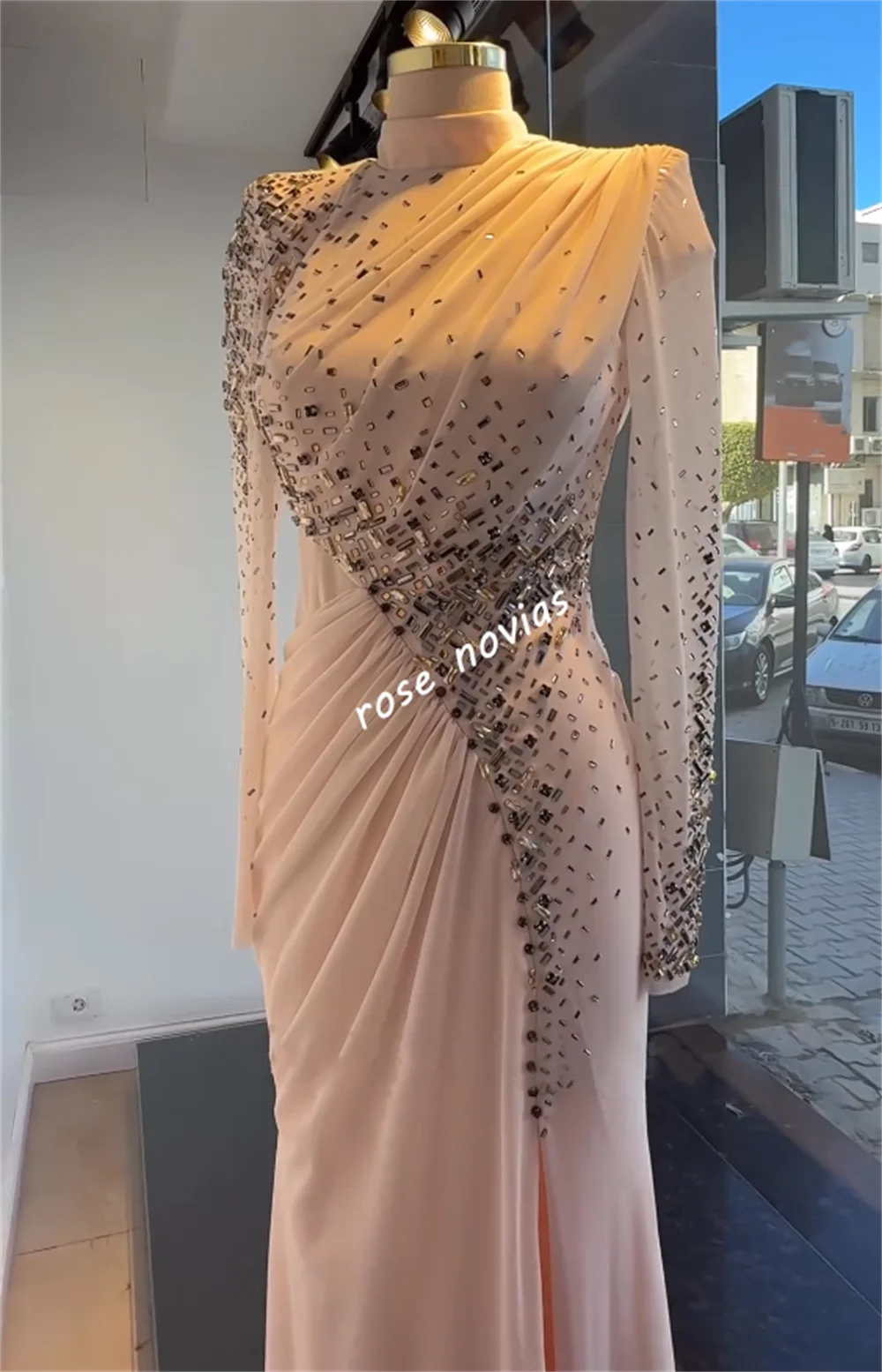 Abiti lunghi a tromba con colletto alto e pieghe in chiffon con paillettes personalizzati Occasioni su misura da donna Serata di lusso Elegante matrimonio per feste