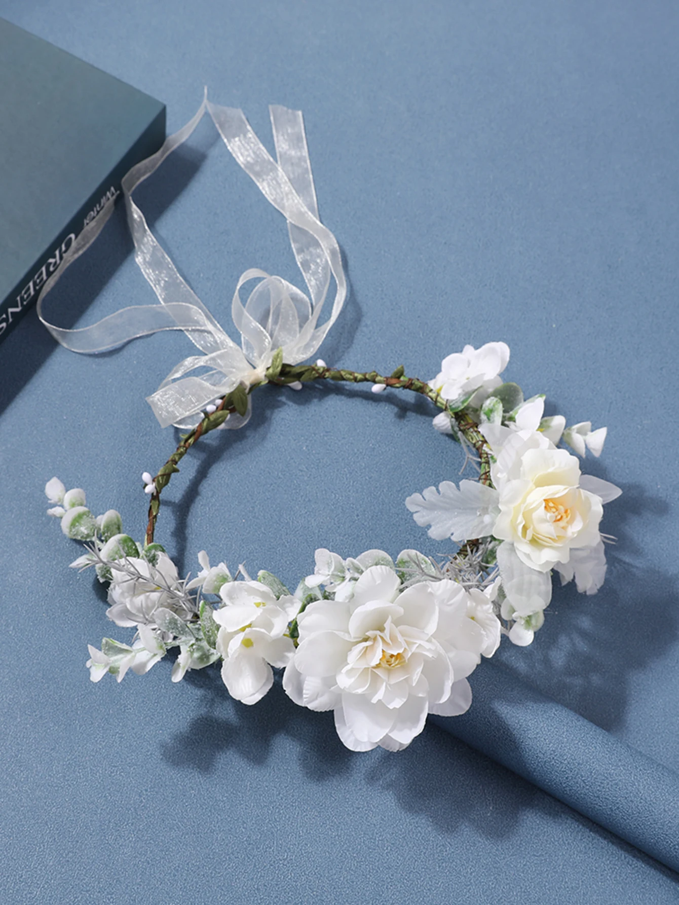 Simulated rattan woven hard ring steel wire flower wreath headwear, Han Shisen female super immortal bride bridesmaid decoration