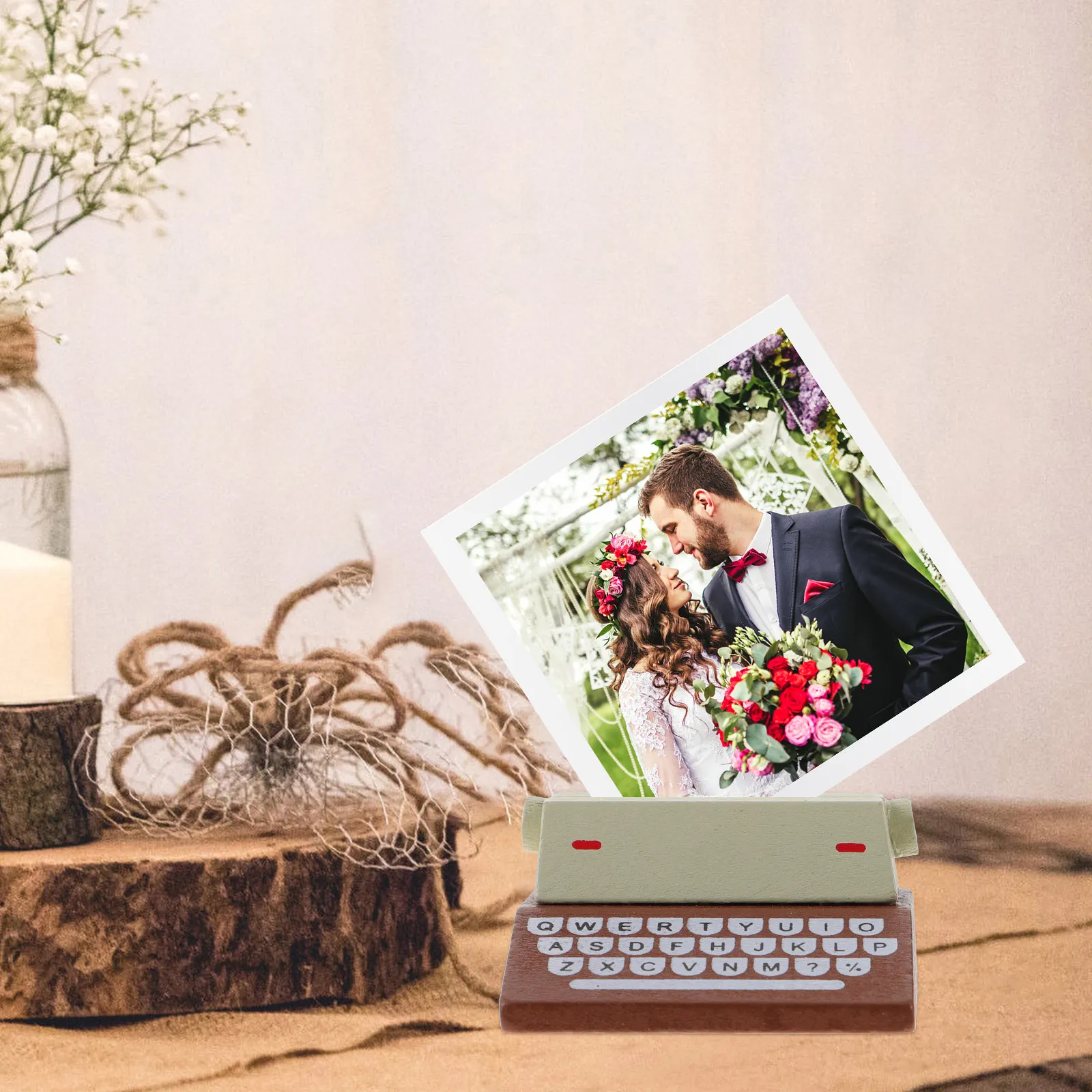 2Pcs Photo Memo Clips Wooden Delicate Card Holders Compact Multi-Function Desktop Message Clips Reusable Note Display for Office