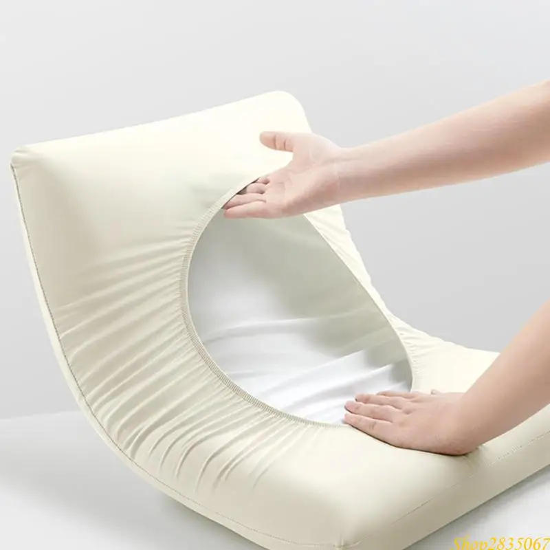 

Double Pack Disposable Travel Pillow Cover for Comfort and Hygiene 831F