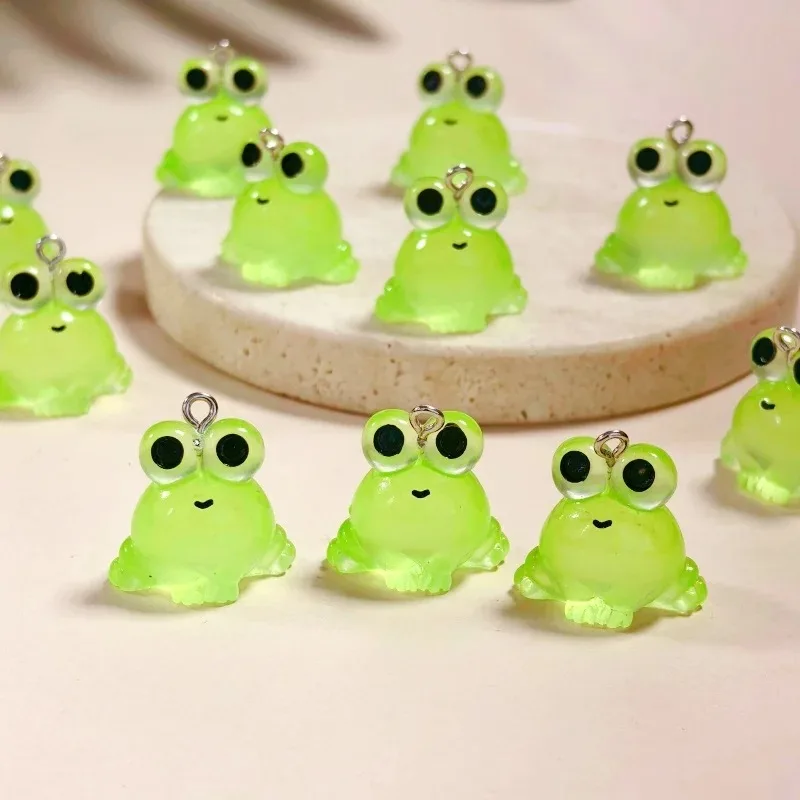 10Pcs Luminous Frog Charms Glow in The Dark 3D Mini Resin Frog Pendants for DIY Jewelry Making Earrings Keychain Accessories