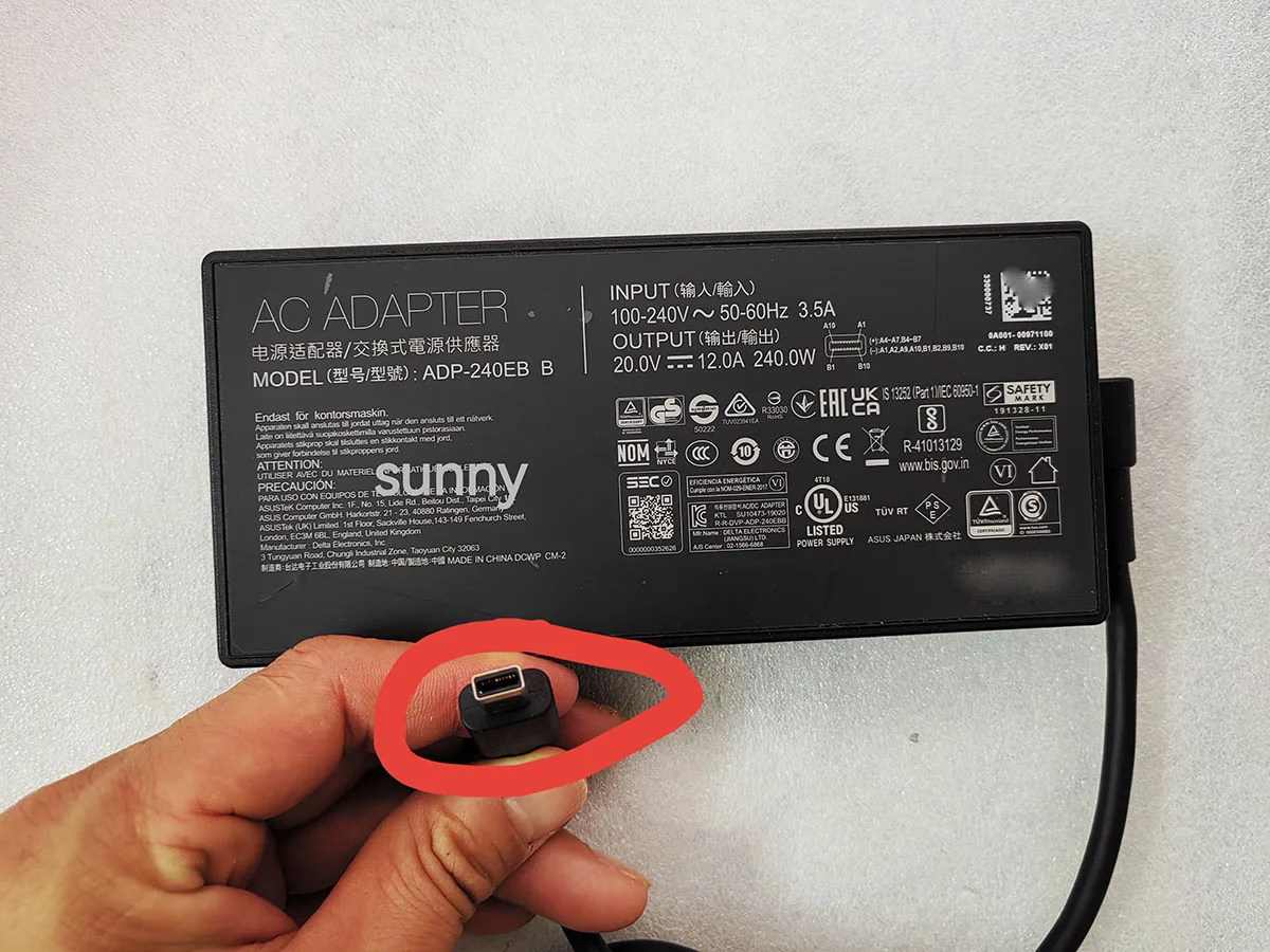OEM ADP-240EB B 20V 12A AC Adapter Rectangle Conn 240W For ASUS ROG Zephyrus G16 (2025) GU605 GU605CX-XS98 RTX5090 Laptop