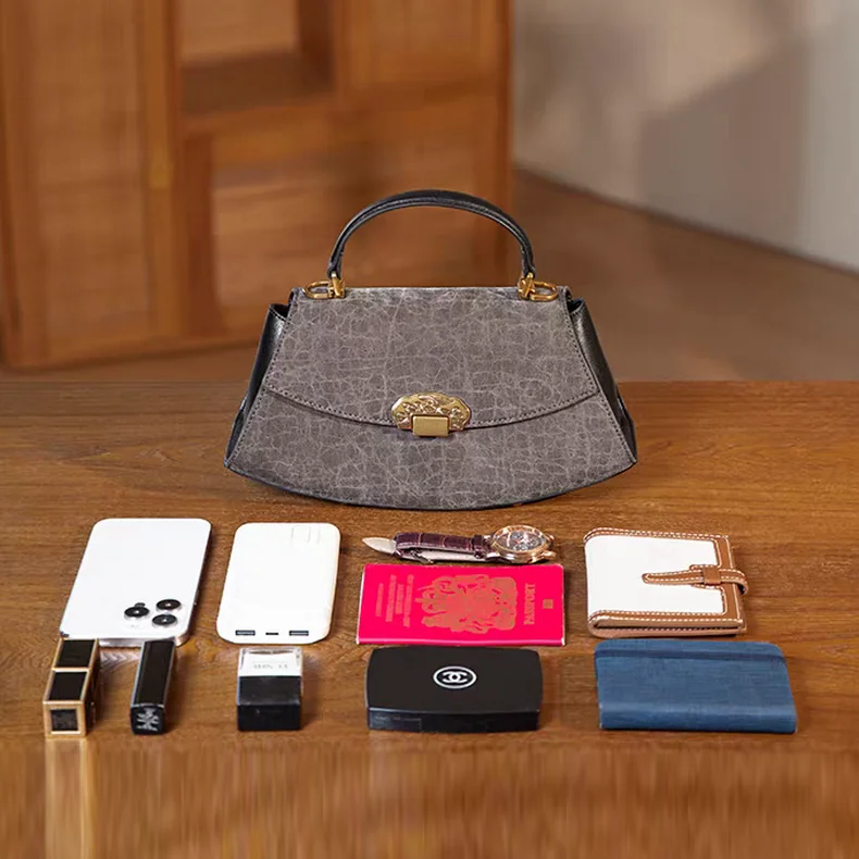 حقيبة يد نسائية فاخرة وحصرية ه - مراجعة Quiet Luxury Bags Designer وسعره