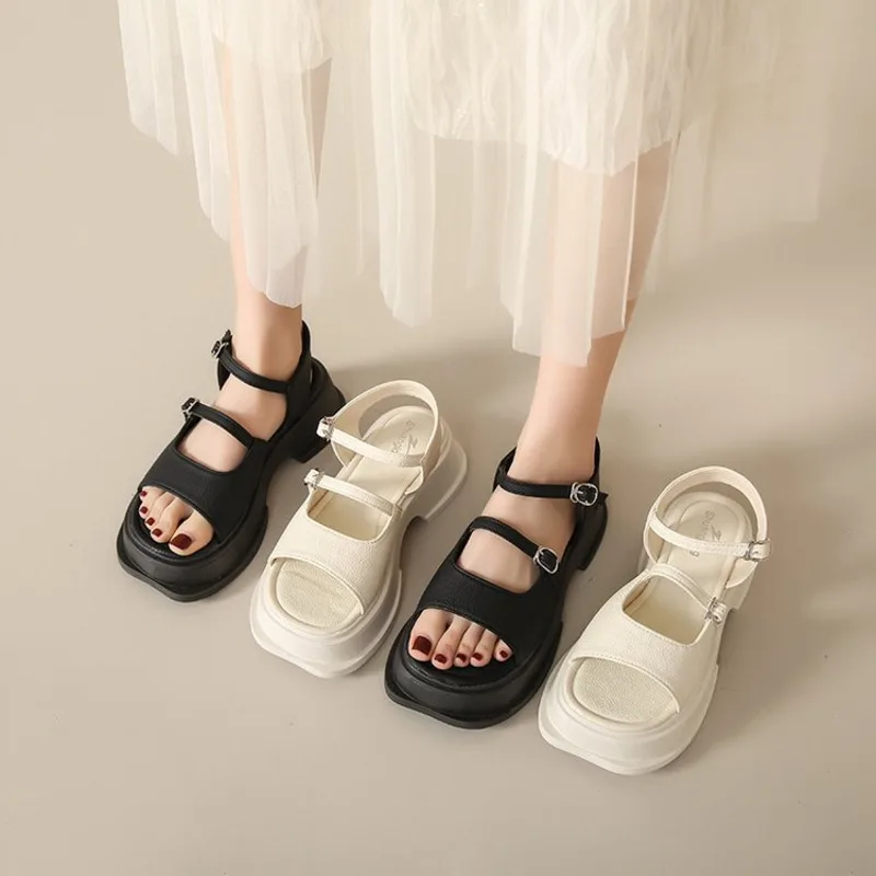 Thick Sole Sandals 2024 Summer New for Women's Outwear Fashion Korean Edition Easy to Match Matsuke Shoes Simple Buckle Sandals