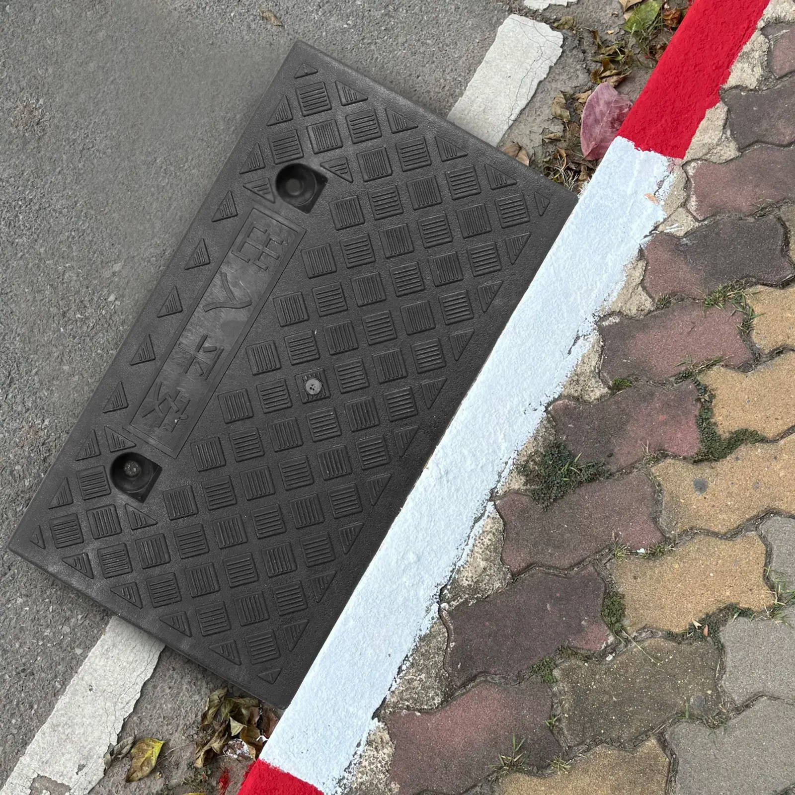 

Plastic Rubber Ramp Durable Anti Slip Load Bearing Garage Vehicle Slope Pad for Doorway Driveway Motorcycle Ramp
