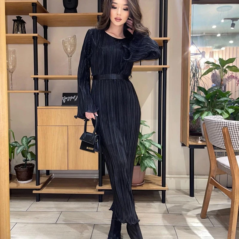 2024 Fashion Loose O-Neck Dress Elegant Pink Pleated Women Dress Long Sleeve Lace-Up Ankle-Length Dresses Female Clothing