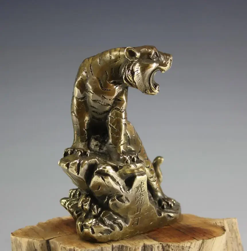 Pure copper Shangshan tiger craft gift twelve Chinese Zodiac tiger decorative ornaments