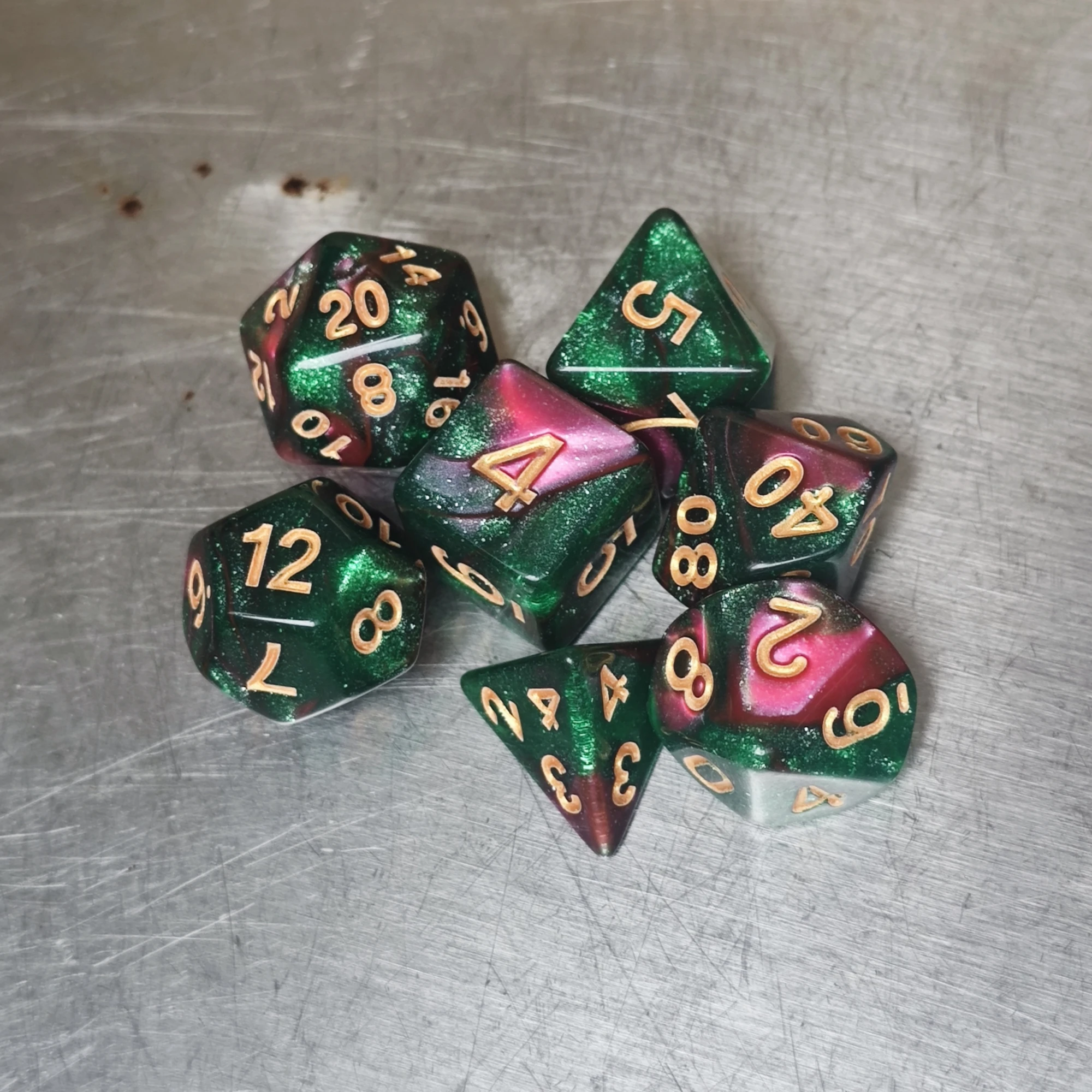 7 unids/set verde y rojo juego de dados galácticos de doble Color D & D COC RPG botella de poción de fantasía mazmorras y dragones DnD juego de escritorio