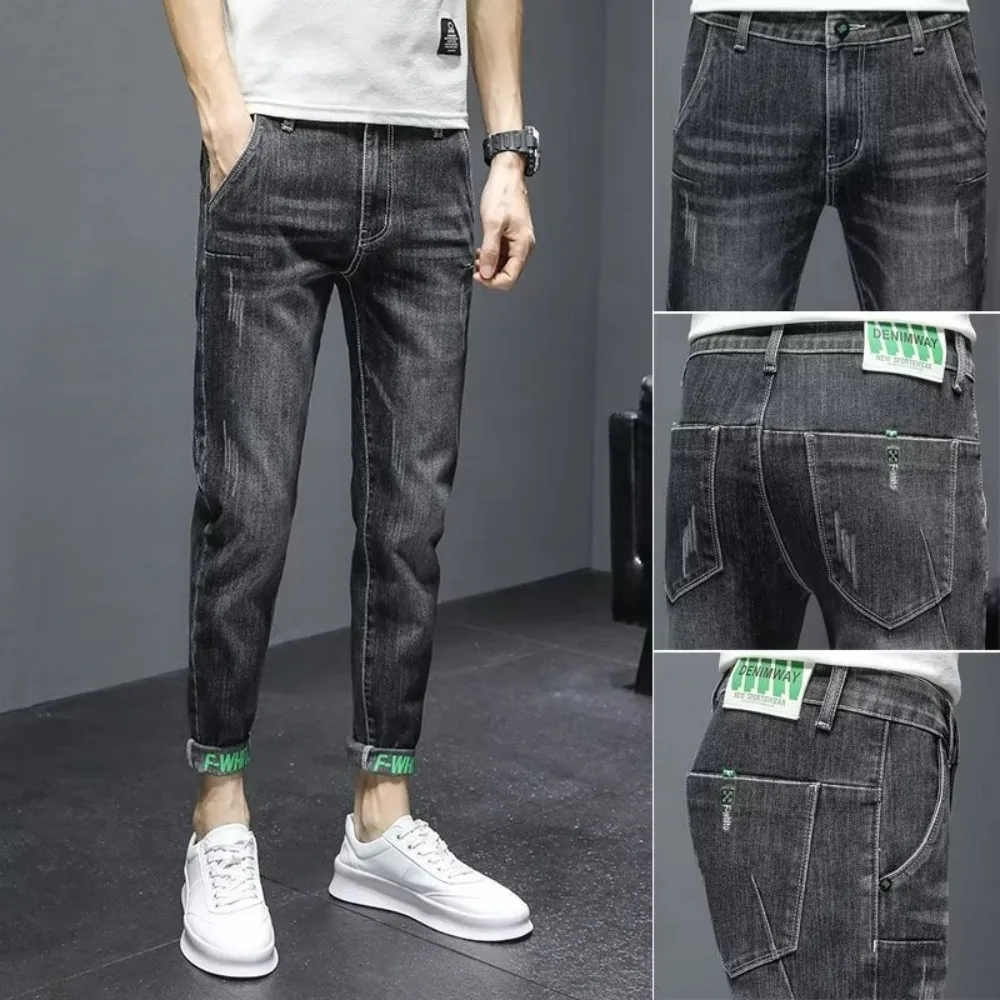 

Новая летняя коллекция модного бренда 2025 года включает в себя стильные, эластичные, модные и универсальные укороченные брюки с зауженным кроем.