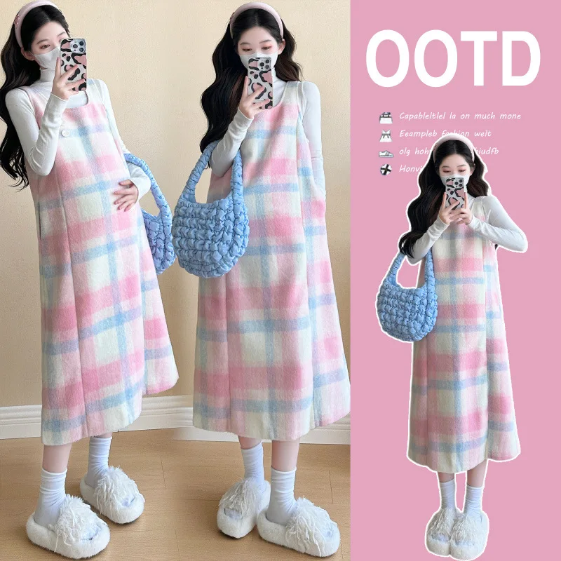 

Sweet Maternity Dress Set Autumn New Checkered Suspenders Skirt with Base Layer Cute Two Piece Outfit for Pregnant Women
