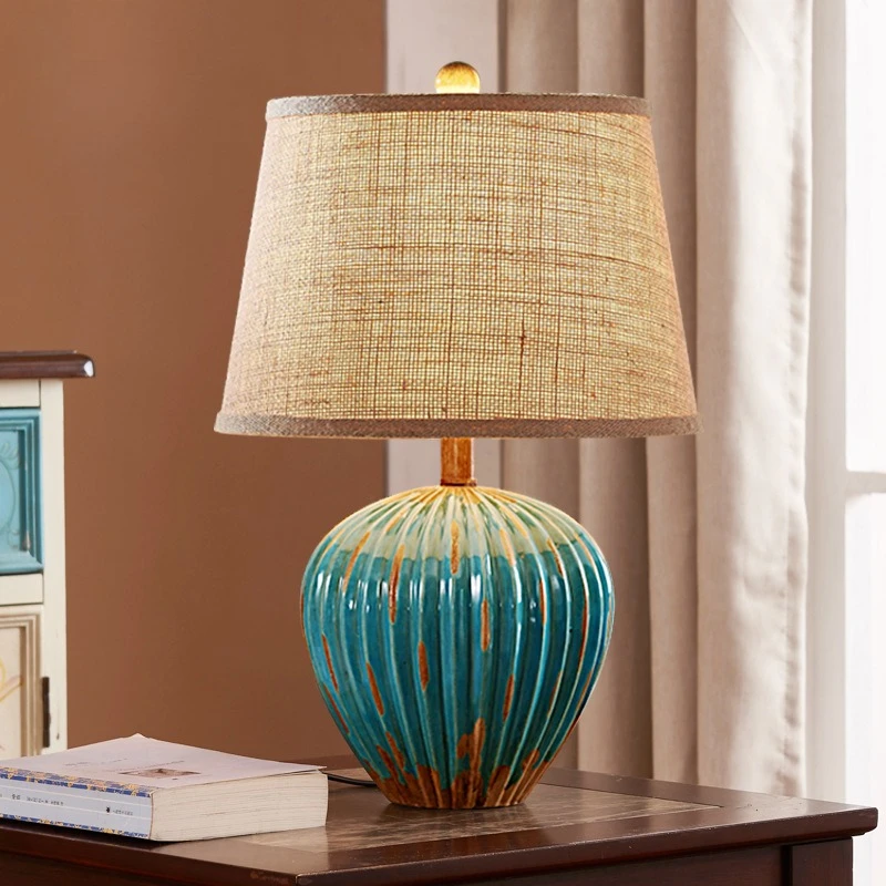 American Retro Ceramic Small Floor Lamp For Bedroom Bedside Minimalist Living Room Fabric Art Decoration Study Office Desk Light