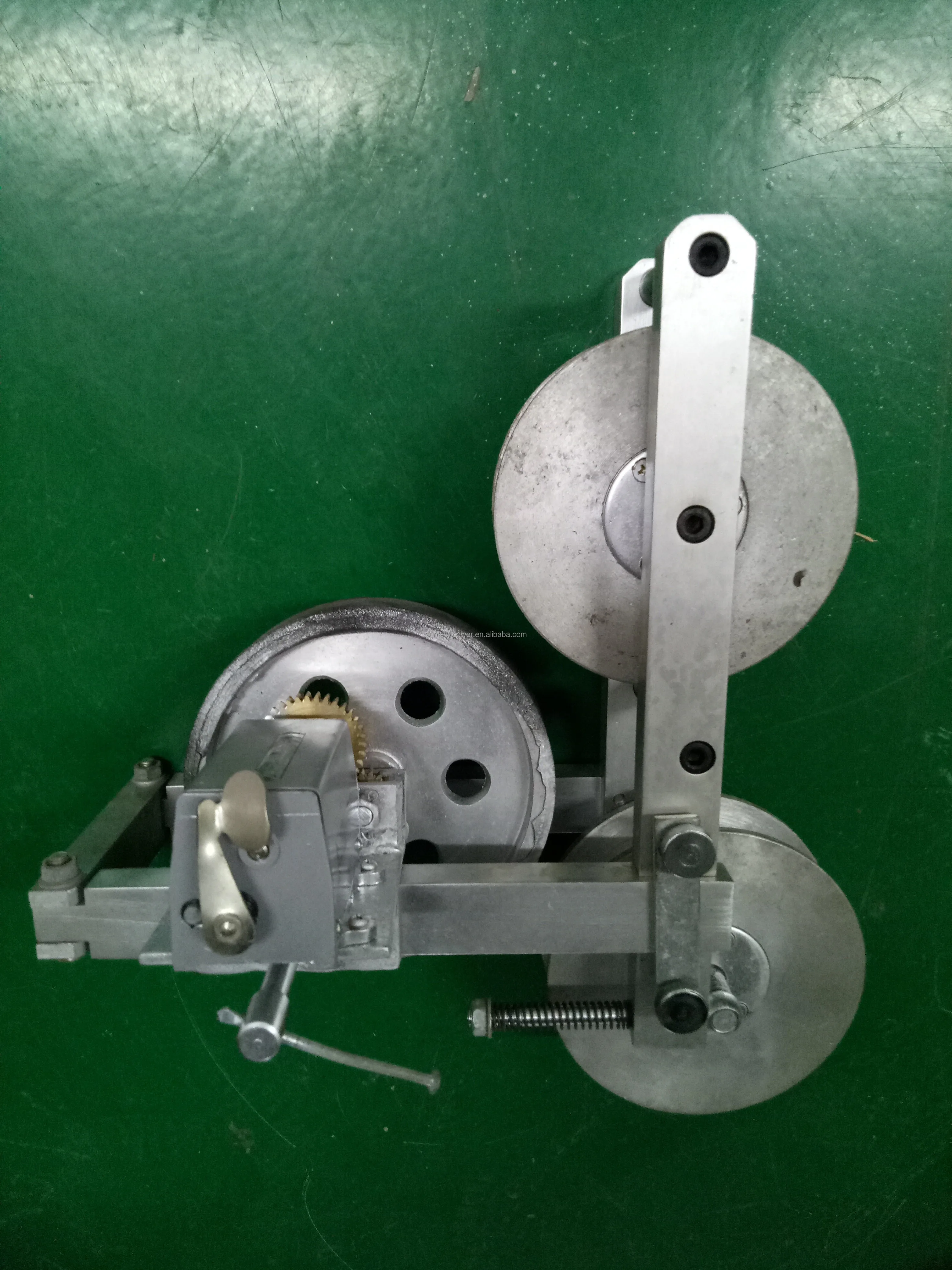 

Aluminium Cable Conductor Length Measuring Tools with Manual Power Source Packaged in Box