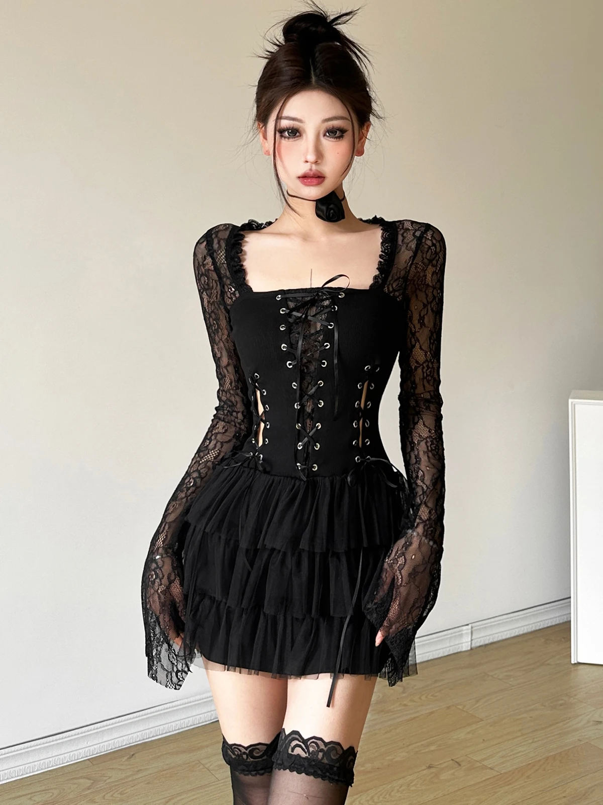 

Dark Style Sweet Cool Vintage Lace Long-Sleeved Dress Women's Design Sense Lace-up Waist-Controlled Slimming Short Skirt