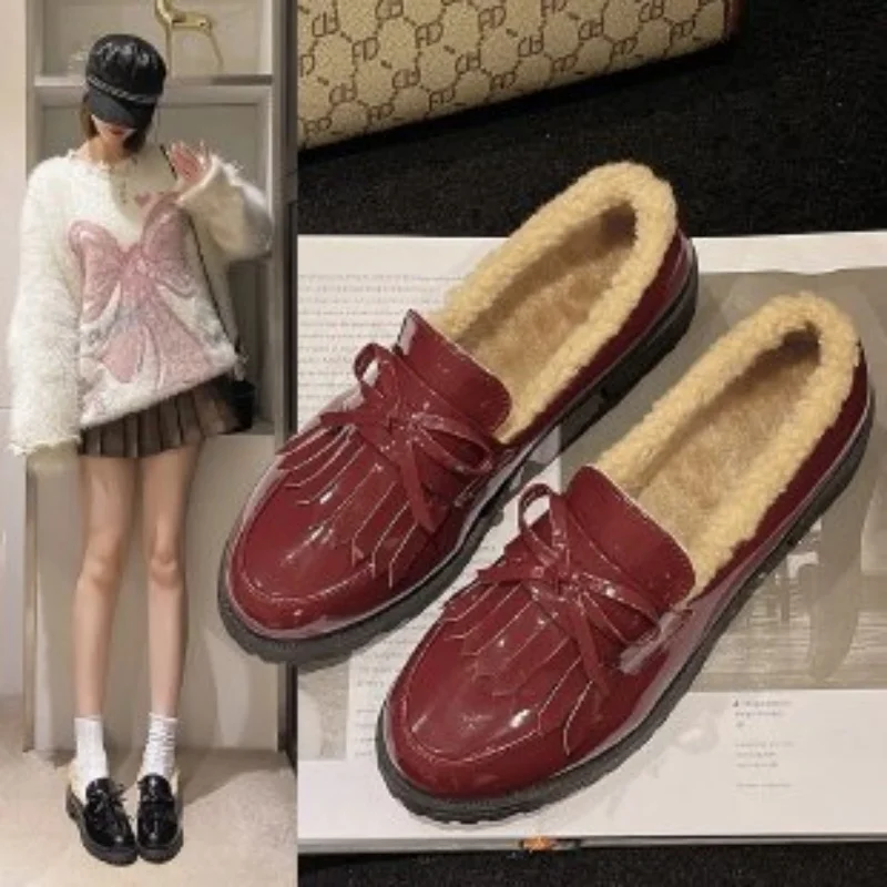 

Designer's new Doudou shoes single-shoe women 2024 autumn and winter with fluff warm loafers fringed slip-on casual shoes