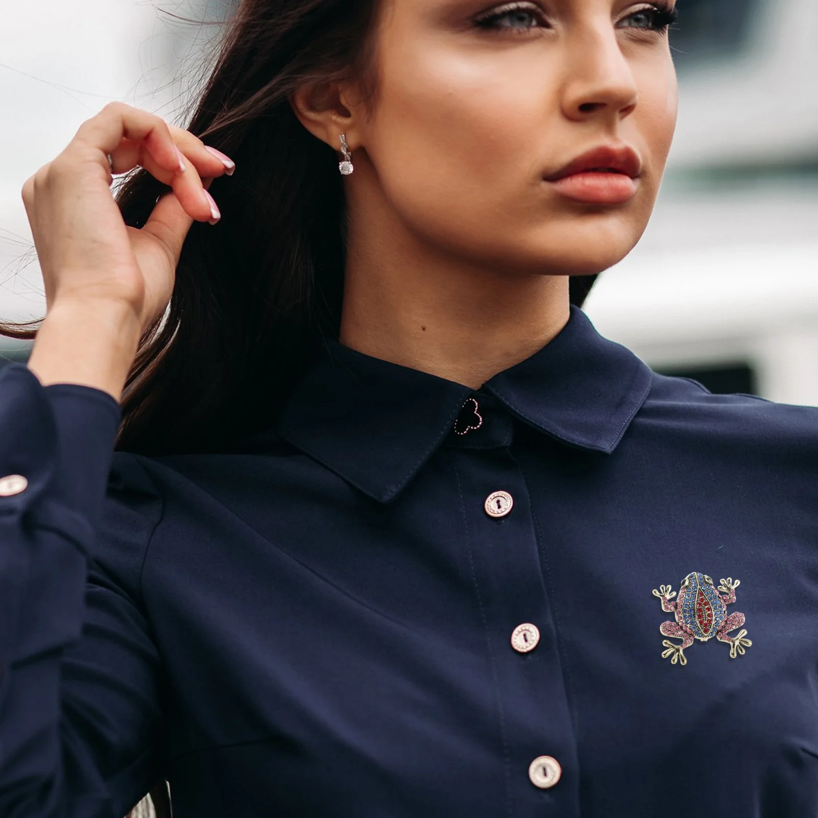 

4Pcs Fashion Frog Brooch Pin Rhinestone Animal Lapel Pin Secure Shawl Collar Clothing Accessories Cute Jewelry for Women Girls