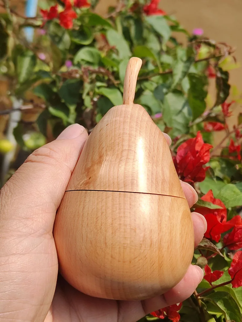 LS087 -Lovely 10.5 * 6.2 * 6.2 cm Beech Wood Carved Pear Shaped Toothpick Holder