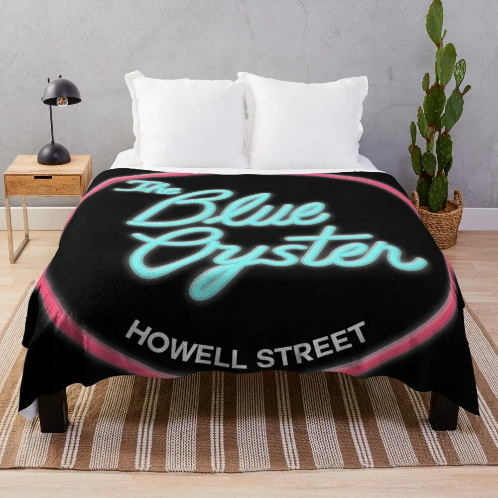 The Blue Oyster Throw Blanket Thin Stuffeds Blankets