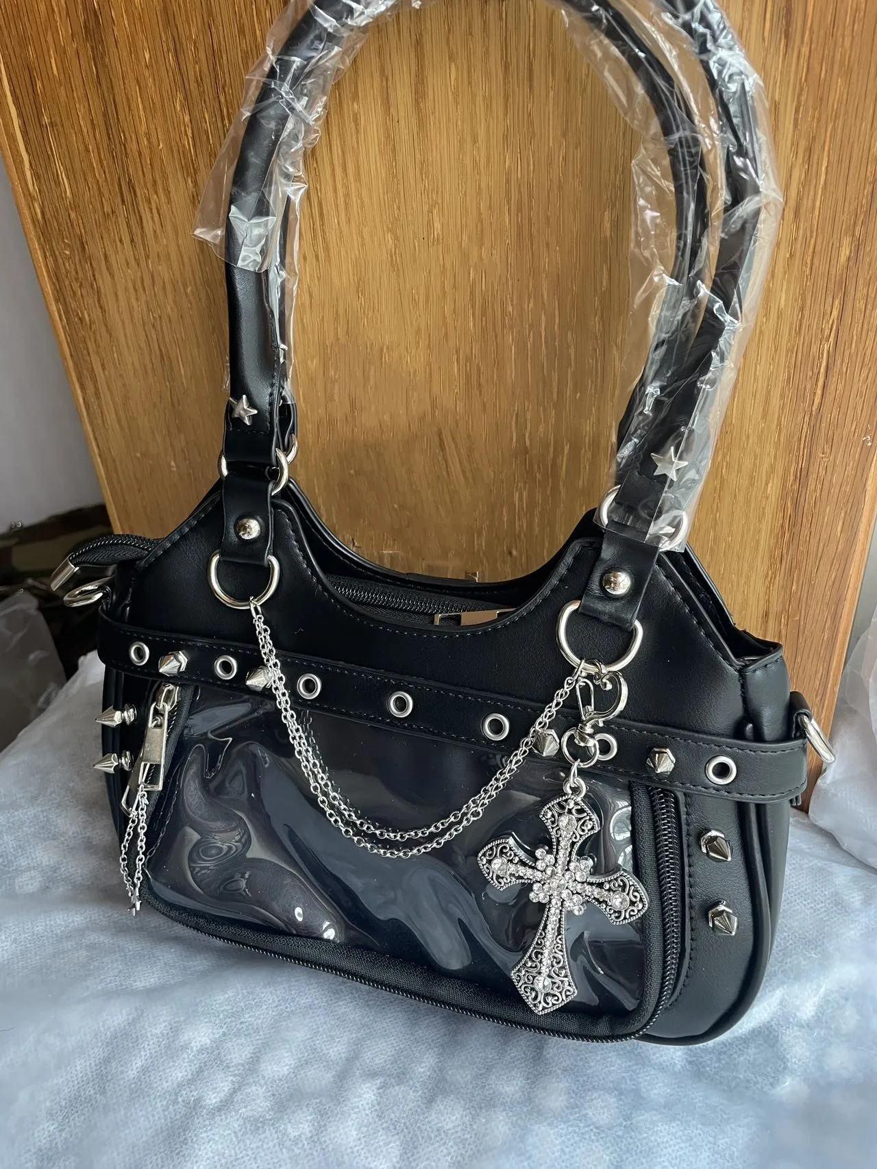 spice-girl-handbags-punk-style-black-leather-handbag-with-cross-pendant-for-women's-bag