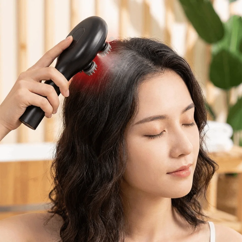 Multi-Function Red Light Spray Massage Comb Portable One-Key Operation Electric Spray Hair Brush Anti-Frizz Large Capacity