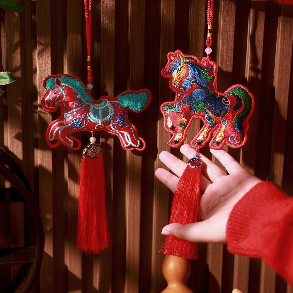 

Chinese Red Chinese New Year Incense Packet Embroidered Zodiac Spring Festival Bell Pendant Portable Festival Atmosphere