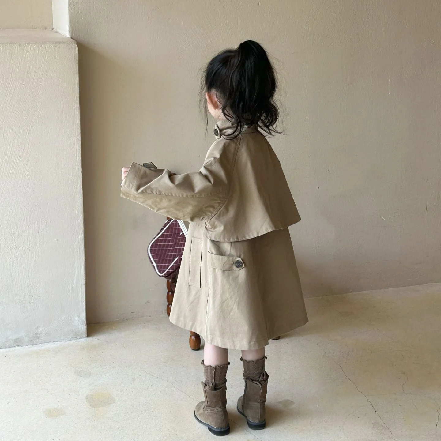 Trench Autumn New Childrens Clothing Girl European Style Medium Length Windbreaker Stand Collar Girl Loose Coat 2024