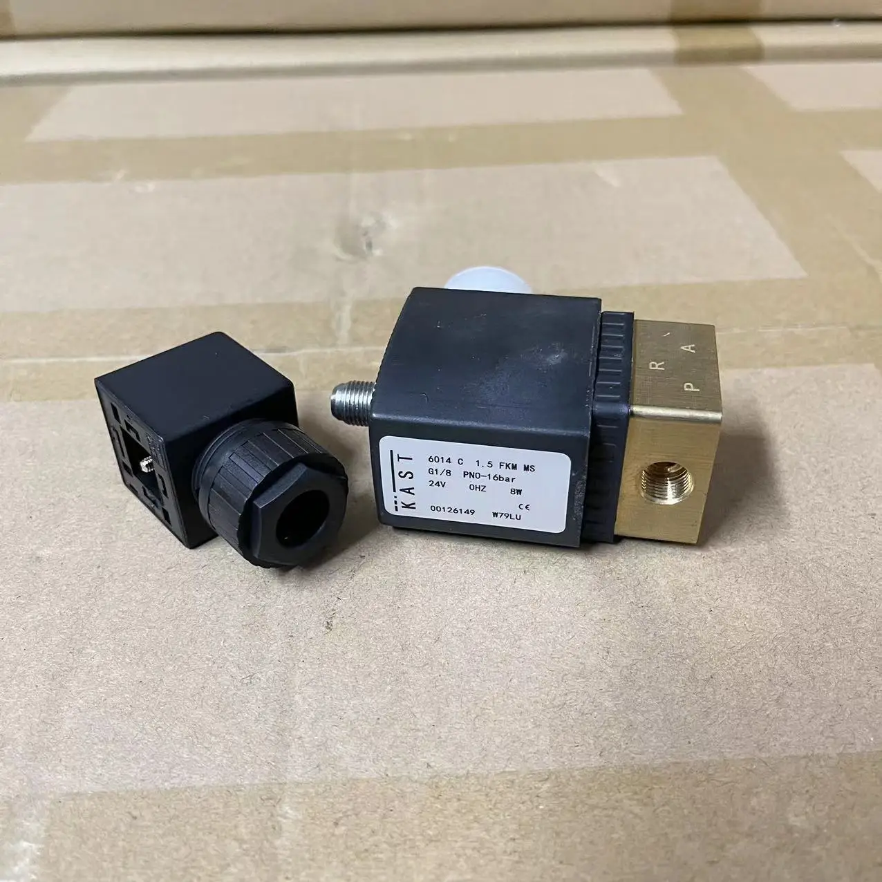 

1089062110 AC24V Electric Solenoid Valve, Air Compressor Part, Suitable for Integrated Air Compressors.