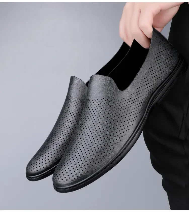 Chaussures creuses en cuir pour hommes, chaussures décontractées de grande taille, semelle souple, coordonnantes, respirantes, chaussures de conduite de haute qualité, printemps, été, nouveau