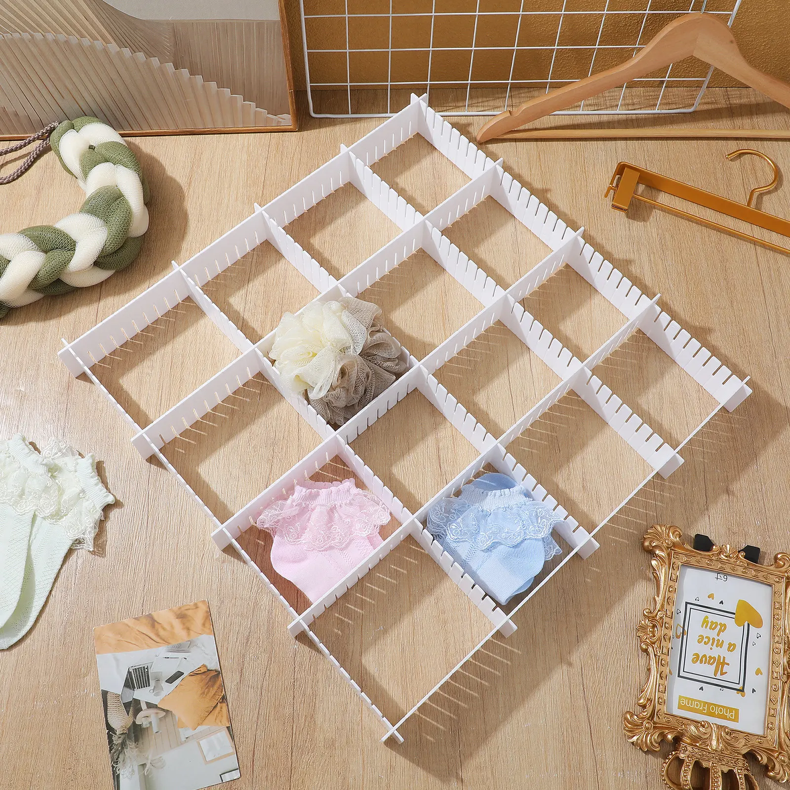 

Набор из 34 разделителей для ящиков из полипропилена: Изысканное исполнение, закругленные углы, экологичность, износостойкость, защита от пыли, многофункциональность для дома