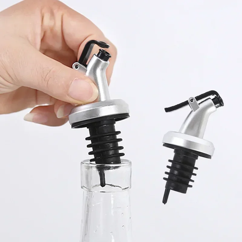 10/1Pc Oil Bottle Stopper Cap Dispenser Sprayer Lock Wine Pourer Sauce Nozzle Liquor Leak-Proof Plug Bottle Stopper Kitchen Tool